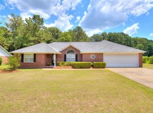 35 Hidden Bay Dr, Sumter, SC 29154