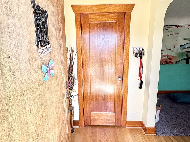 1218 Gregory Way — Photo 2