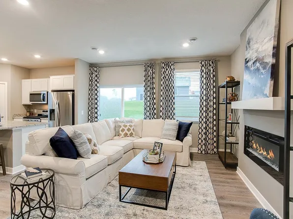 1024 Stone Creek Dr, Jordan, MN 55352