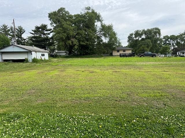 1st image of Plainview & Shirley St
