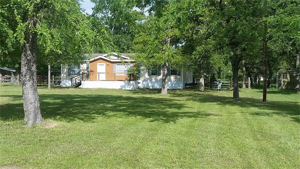 1st image of 24225 Fox Hollow Dr