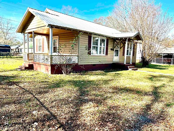 2nd image of 171 Cypress St