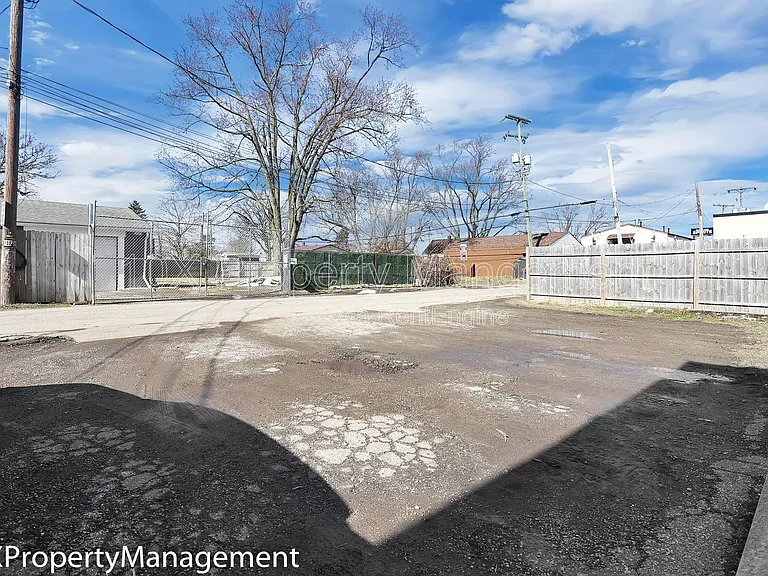 3257 Cleveland Ave #C — Photo 27