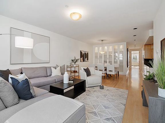 3rd image of 38 Warren St APT 6B