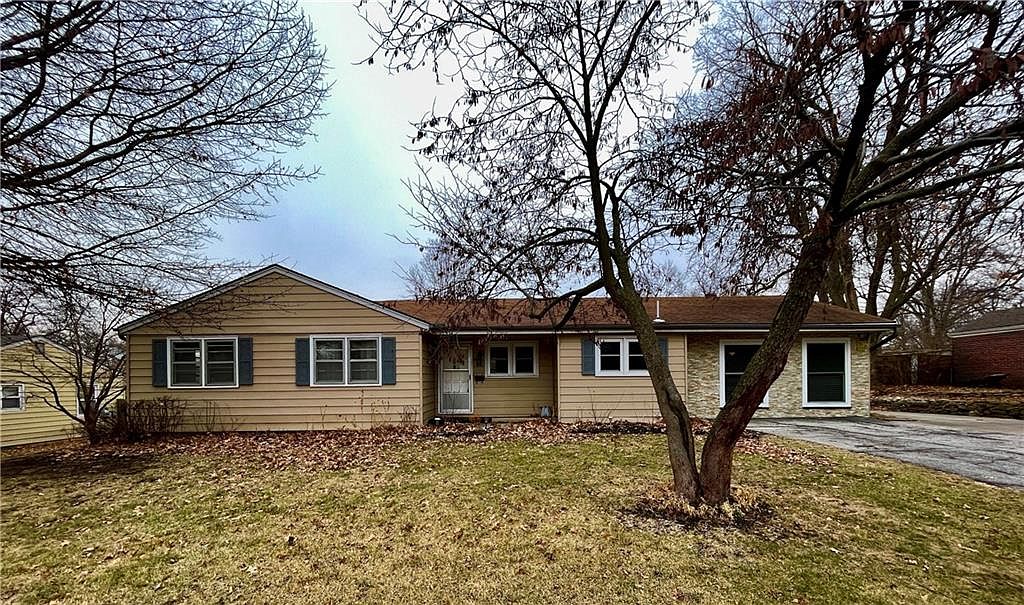 6829 Raytown Rd, Raytown, MO 64133 Zillow