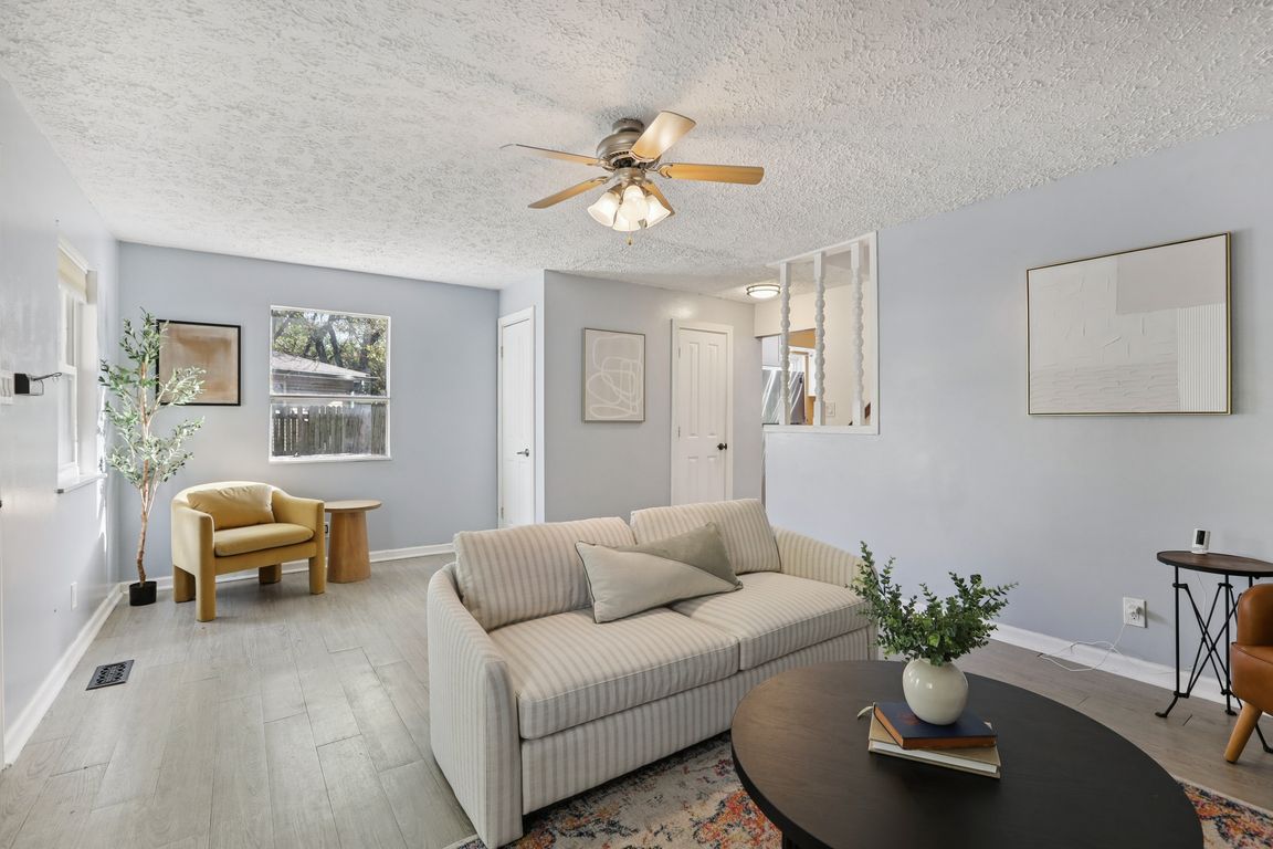 next background image