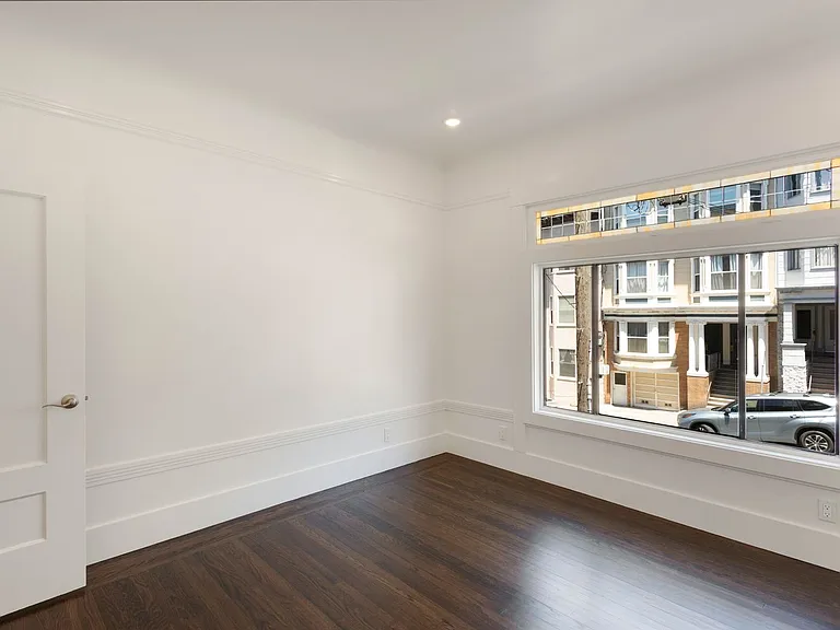 1445 Leavenworth Street — Photo 15