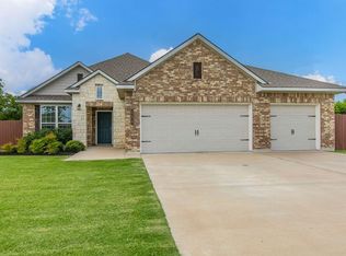 129 Cara Cir, Woodway, TX 76712
