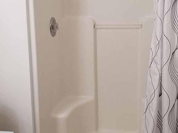 4th image of 13805 107th Avenue Ct E