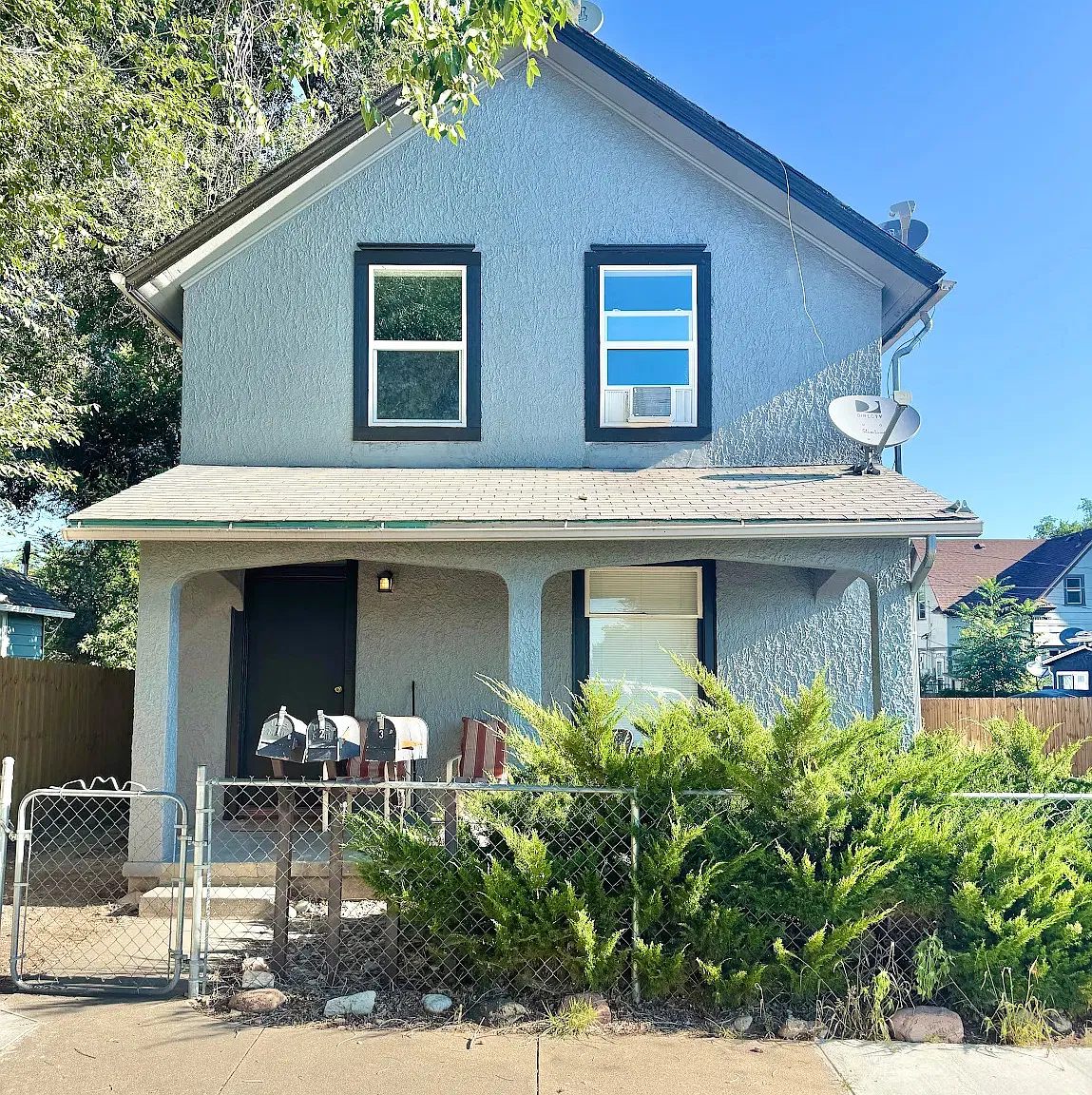 322 E Saint Vrain St — Photo 1