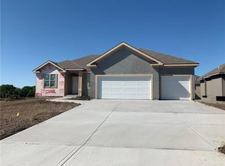 18914 Longview Rd, Olathe, KS 66062