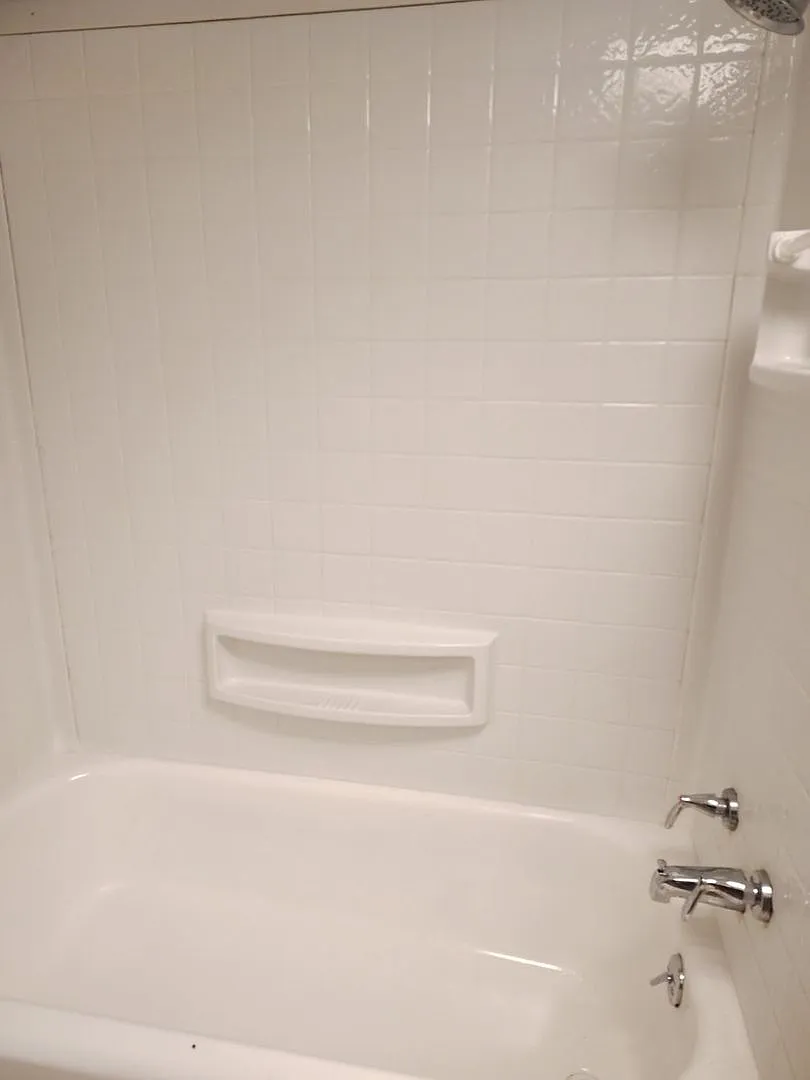 Beautiful 4 Bed/ 2 Bath House for Rent — Photo 4