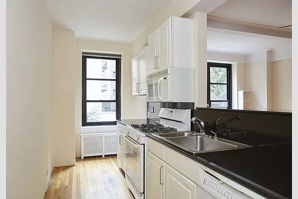 Sold by Stribling | media 10