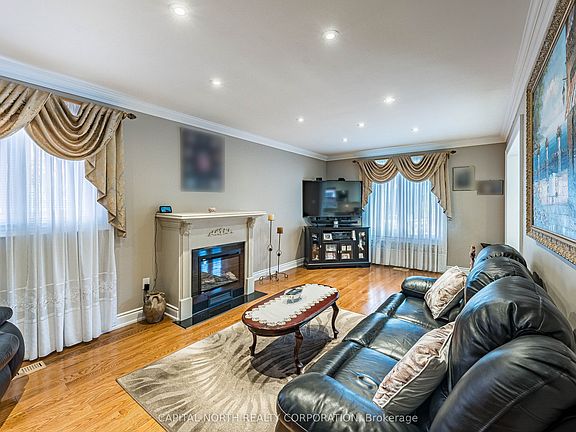 4th image of 11 Pembrook St