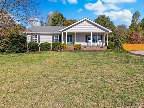 213 Elise Dr, Pickens, SC 29671