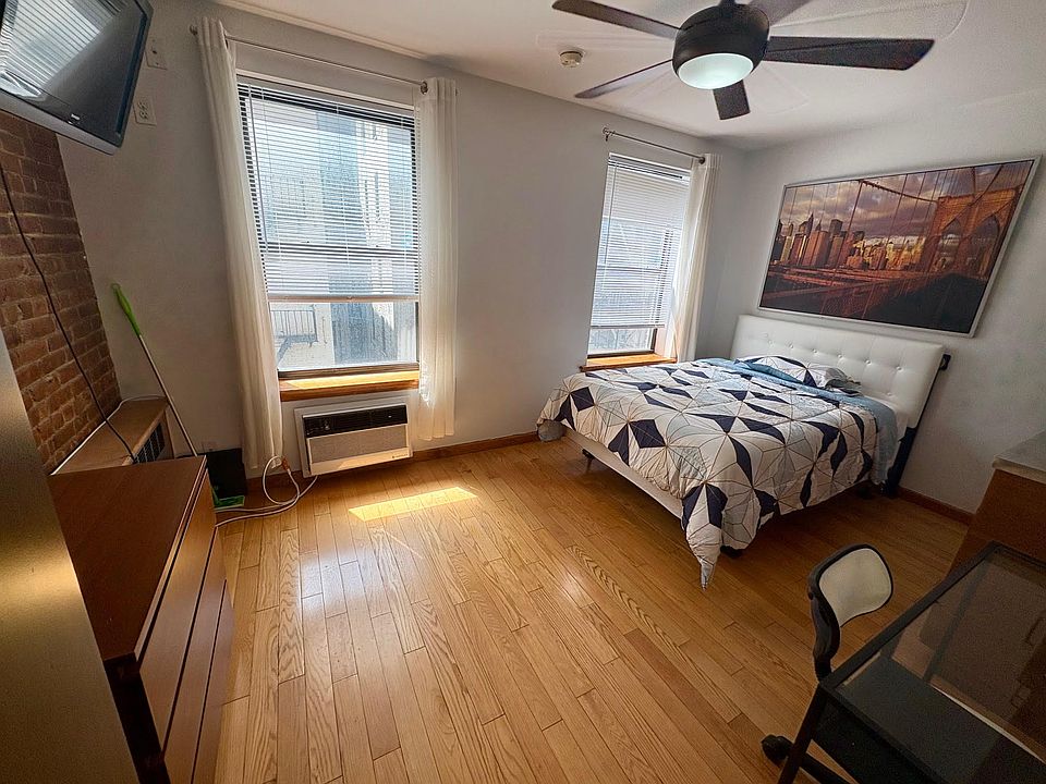 1st image of 140 E 31st St #57
