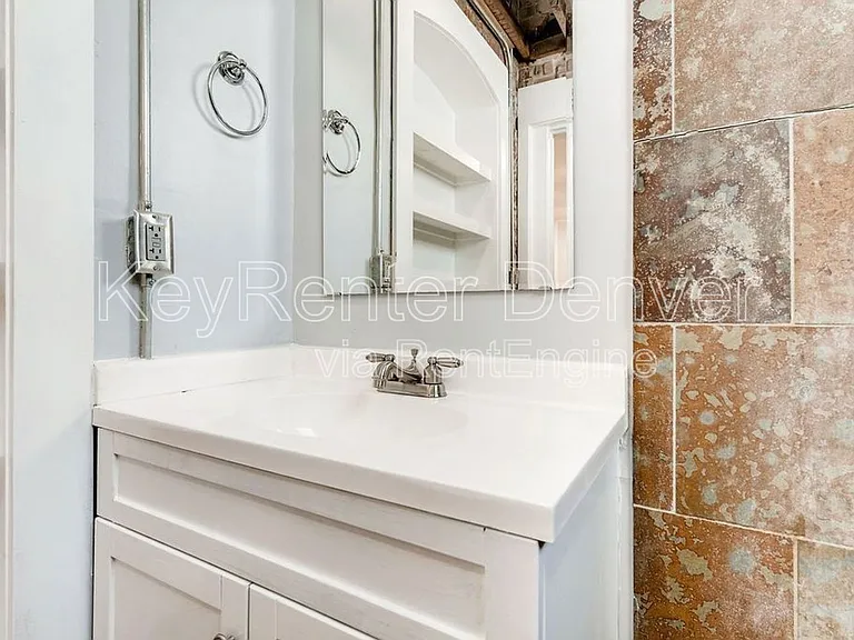 3341 Lawrence St — Photo 19