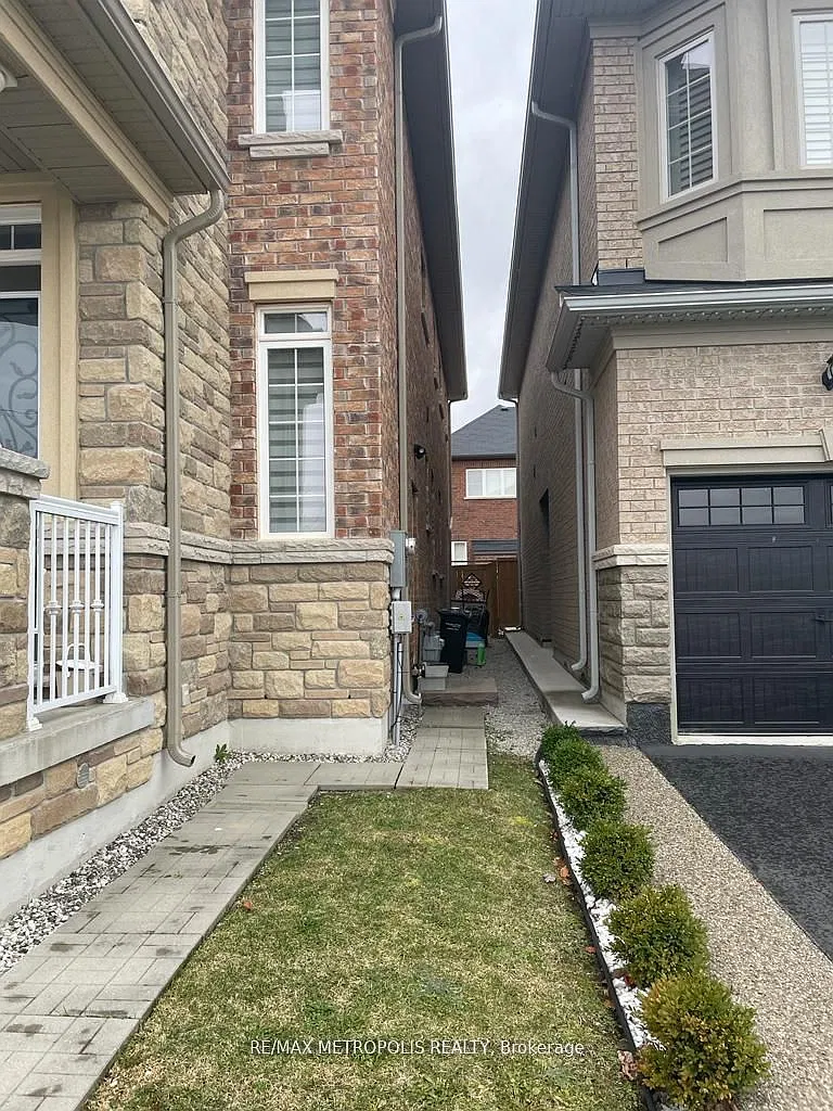 2 bed, $1,750 — Photo 2