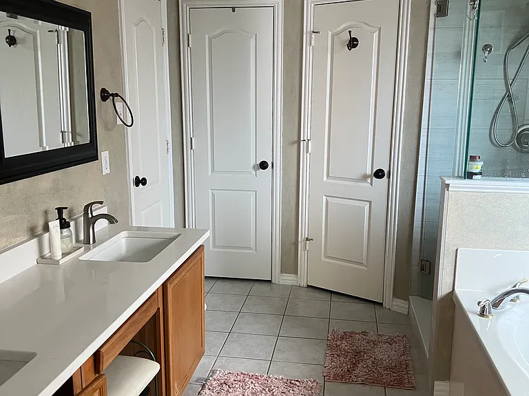 Yellowstone Ct — Photo 15