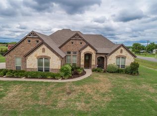 4000 Hackberry Cir, Caddo Mills, TX 75135