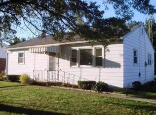 121 Lakeview Dr, Carlisle, PA 17013