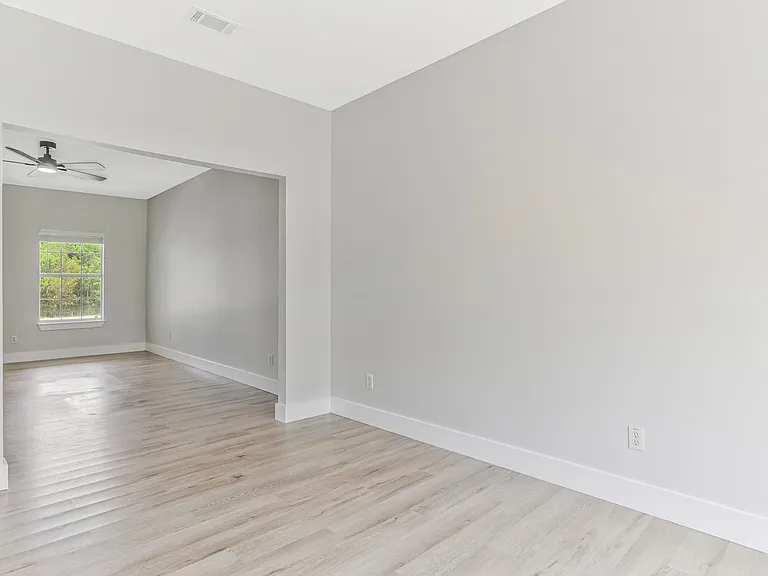 6643 Water St — Photo 8