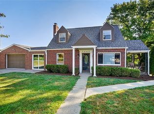1242 McEwen Ave, Canonsburg, PA