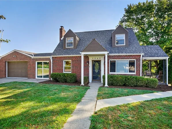 1242 McEwen Ave, Canonsburg, PA 15317