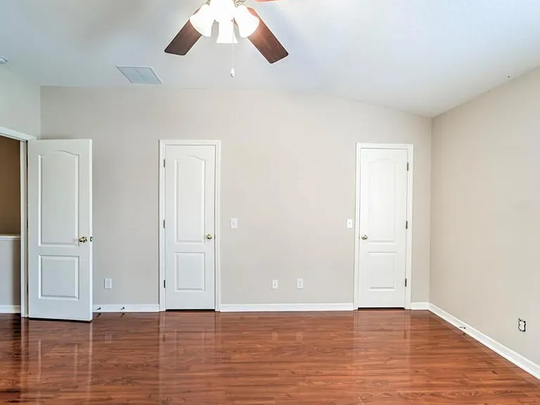 10704 Chesham Hill Ct — Photo 11