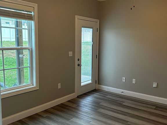 4th image of 173 Windover Ave #213