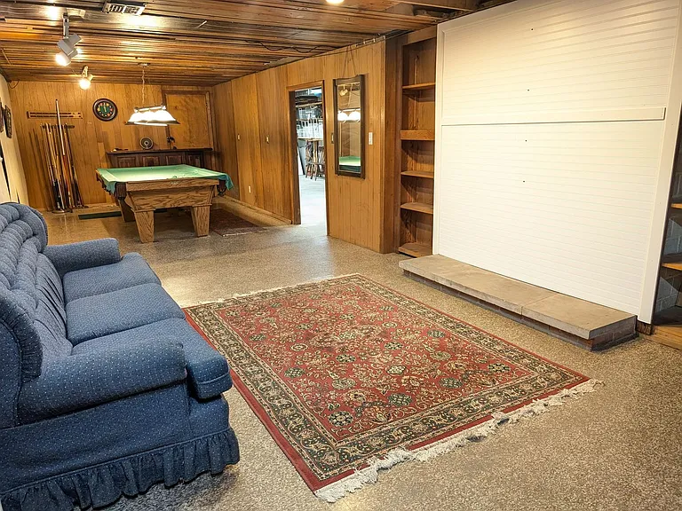 5253 Vernadale Dr — Photo 33
