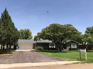 2923 Cactus Dr, Denver City, TX 79323