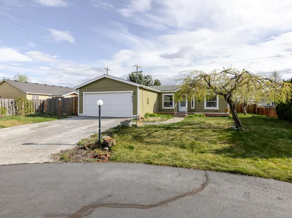 1630 NE 6th St, Redmond, OR 97756