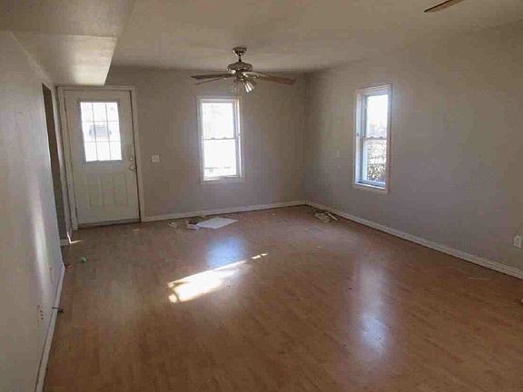 Additional Living Room