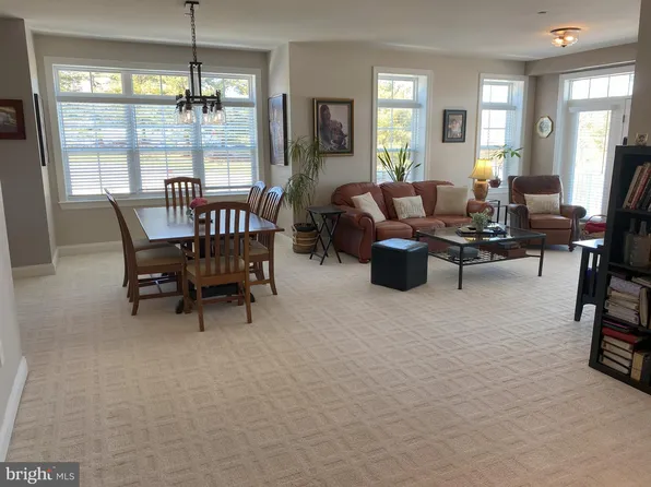 120 Gilpin Dr, West Chester, PA 19382
