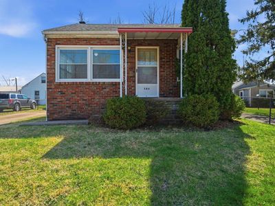 584 Roosevelt St, Creve Coeur, IL, 61610