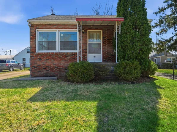 584 Roosevelt St, Creve Coeur, IL 61610