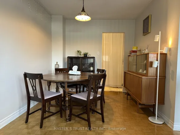 78 Castlebury Cres #8, Toronto, ON M2H 1W8