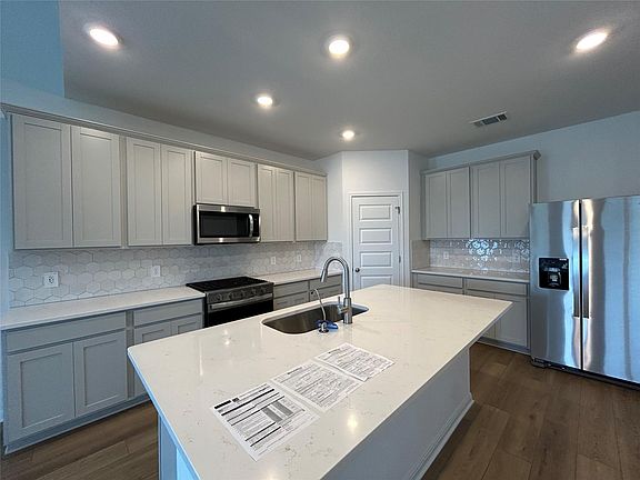 7th image of this home