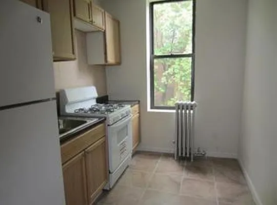 Rented by Move NYC Real Estate LLC | media 11