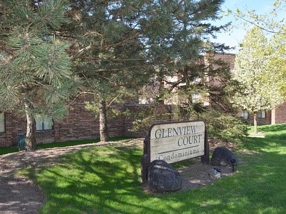 Glenview Courts Condo 2nd Floor (Milwaukee to Central, East