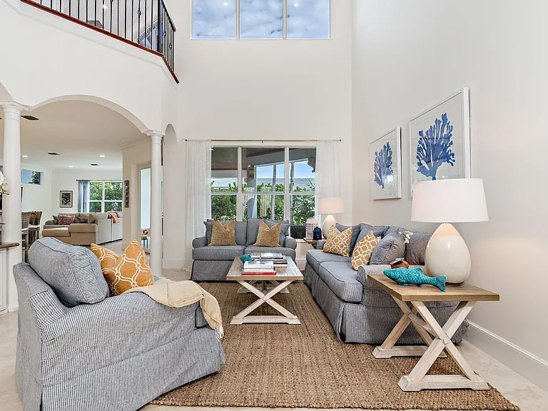 141 Gregory Pl — Photo 3