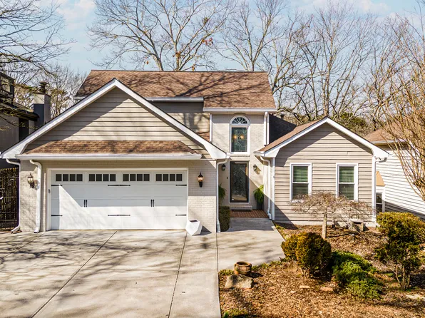 10120 Kinross Rd, Roswell, GA 30076