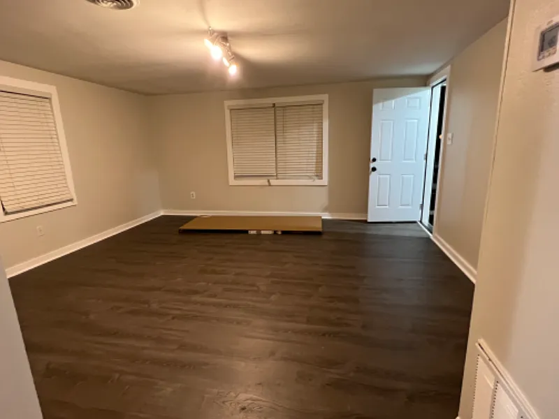 Lovely 2 bedroom home for Rent — Photo 2