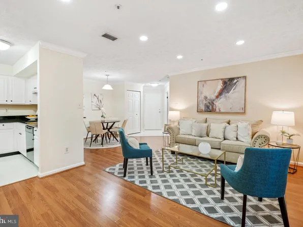 12205 Saint Peter Ct APT C, Germantown, MD 20874