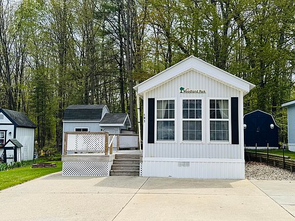 3rd image of 2757 Owens Dr Unit 187