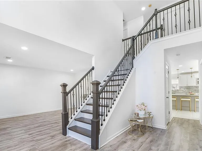 1443 Wilson Manor Cir — Photo 3