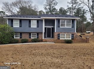 112 Clearwater Dr, Lagrange, GA 30241