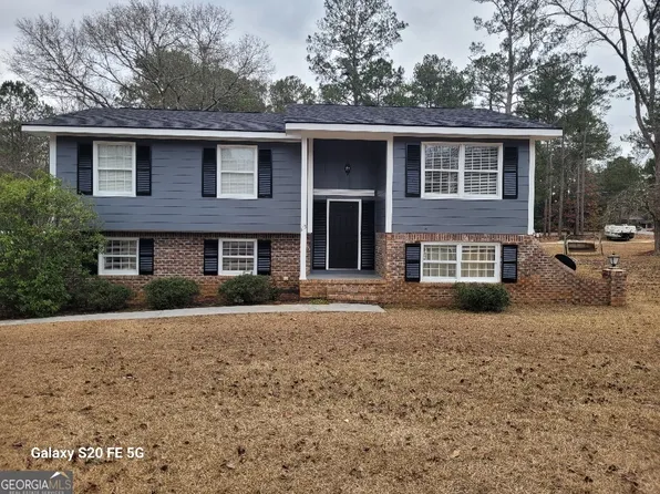 112 Clearwater Dr, Lagrange, GA 30241