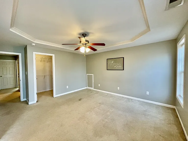 219 Bennington Dr — Photo 19